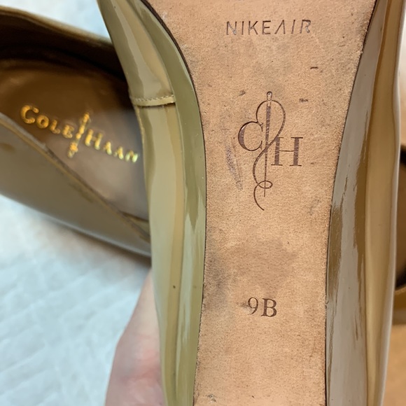 Cole Haan Nike Air Maple Sugar Patent Leather Wedge, Size 9B - Picture 10 of 16